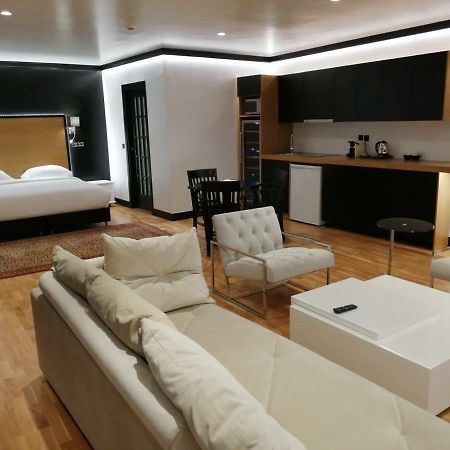 Andromeda Downtown Residence Athena Bagian luar foto